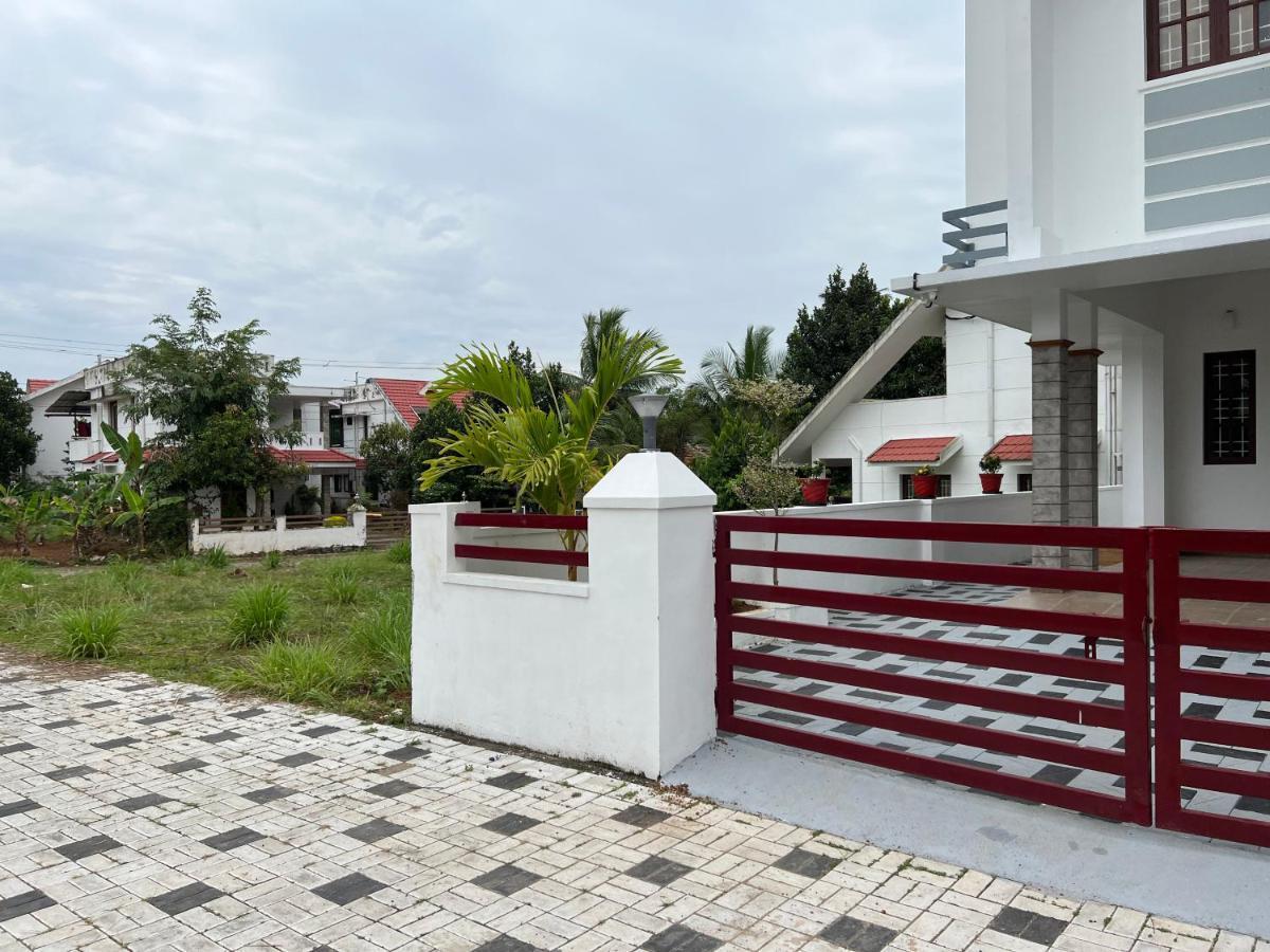 Pullad Villa Aranmula Ngoại thất bức ảnh