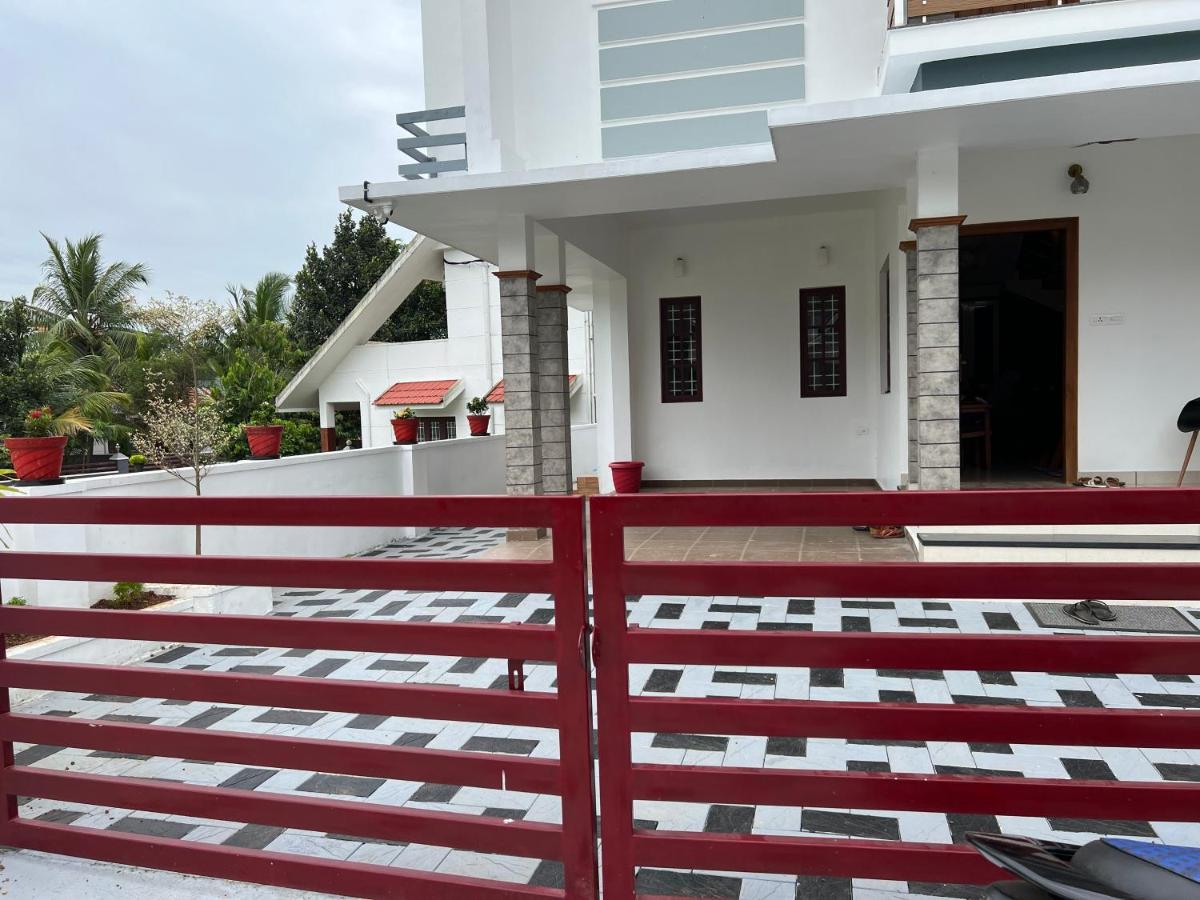 Pullad Villa Aranmula Ngoại thất bức ảnh